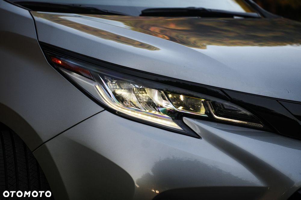 Toyota Sienna - 5