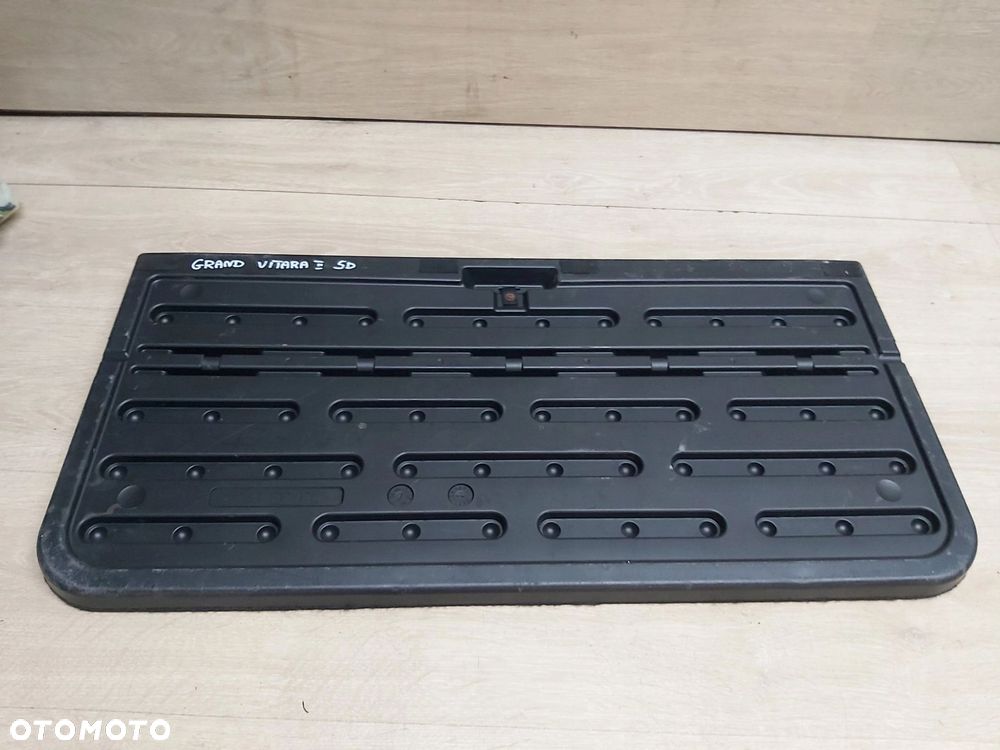 Suzuki Grand Vitara II JT płyta podłoga bagażnika 5D - 3