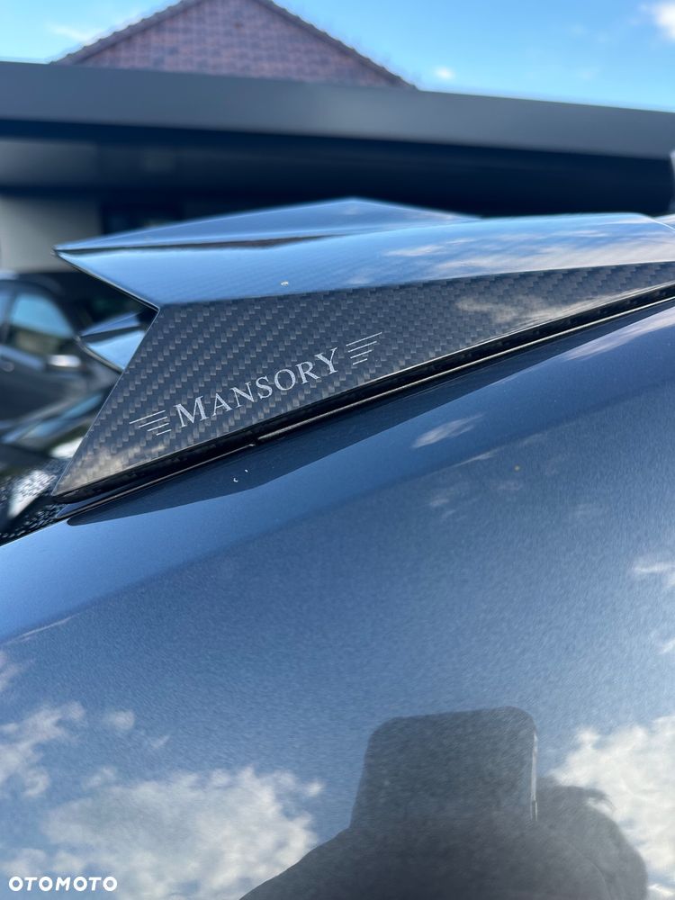 Lamborghini Urus - 12