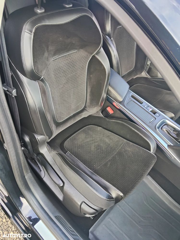 Renault Megane ENERGY dCi 110 EDC INTENS - 13