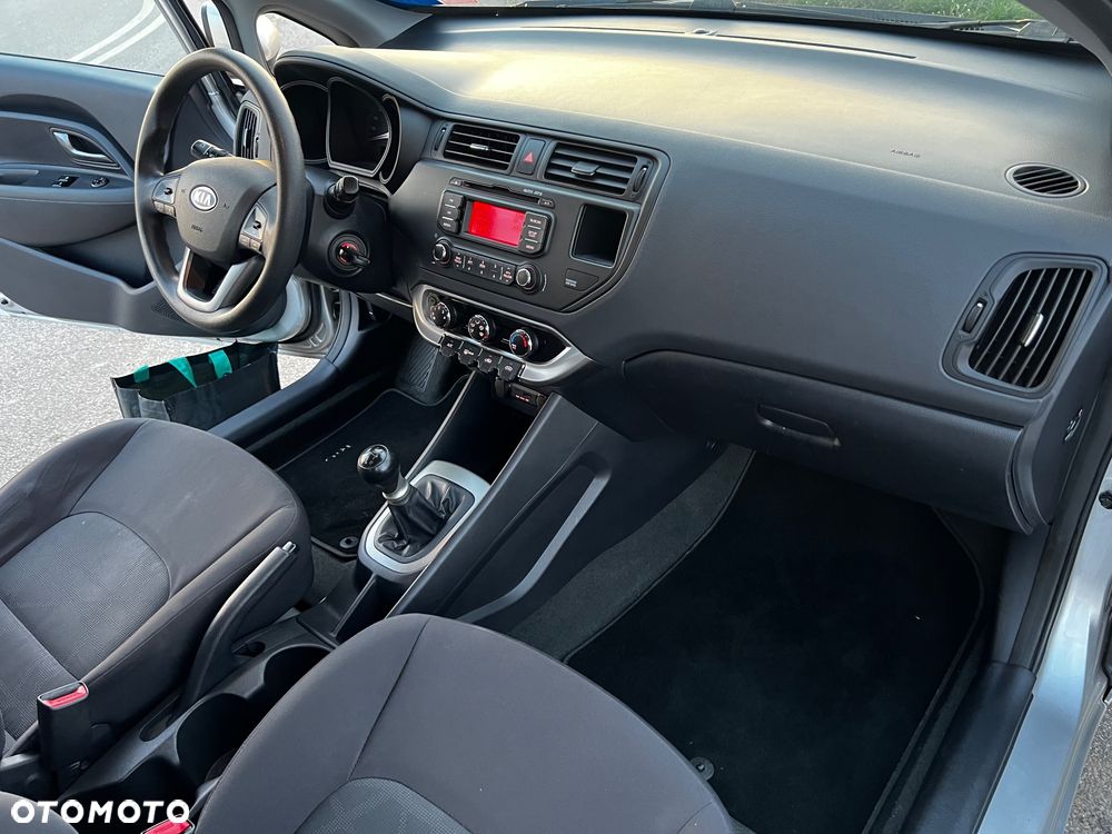 Kia Rio 1.2 L - 20