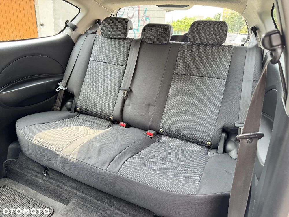Chevrolet Aveo 1.2 16V Base / Classic - 11