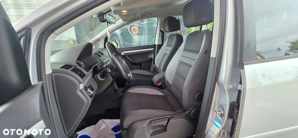 Volkswagen Touran 1.2 TSI BlueMotion Technology Life - 31