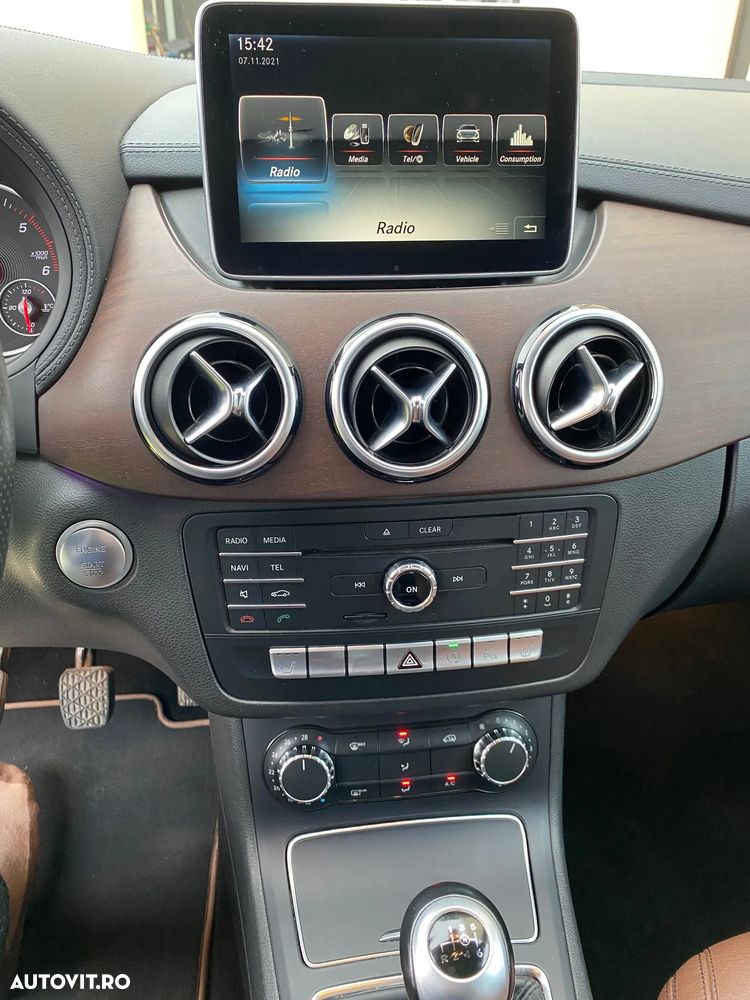 Mercedes-Benz B 200 - 11