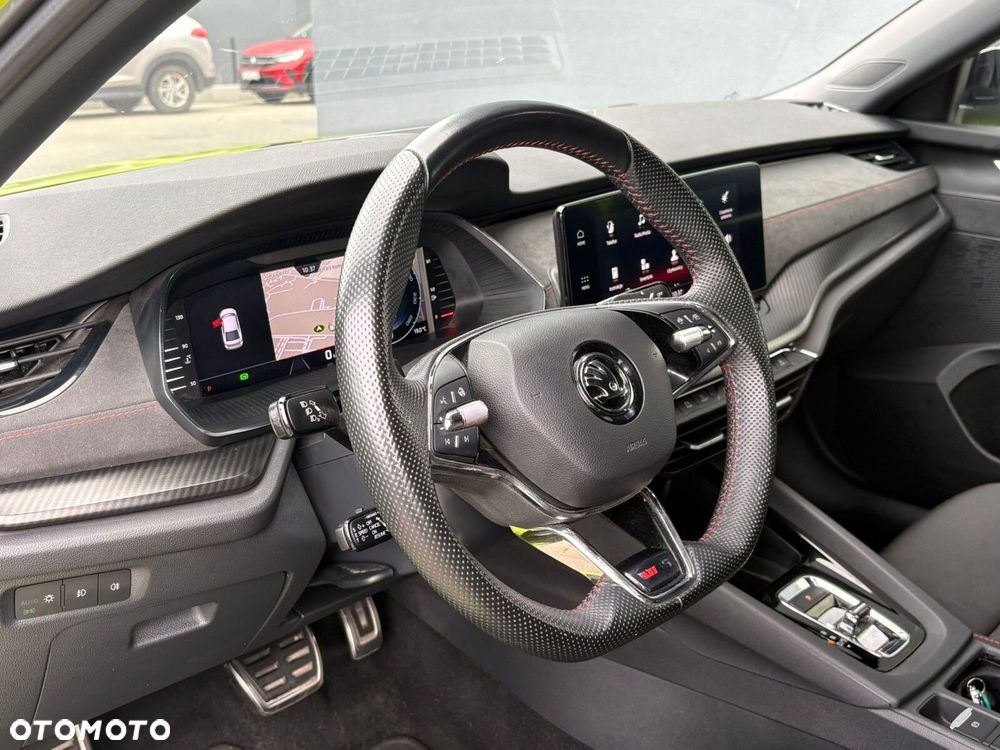 Skoda Octavia 2.0 TSI RS DSG - 16