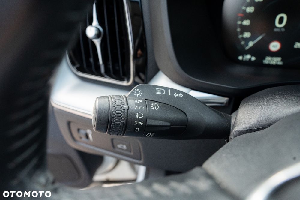 Volvo XC 60 D4 AWD Geartronic Momentum - 14