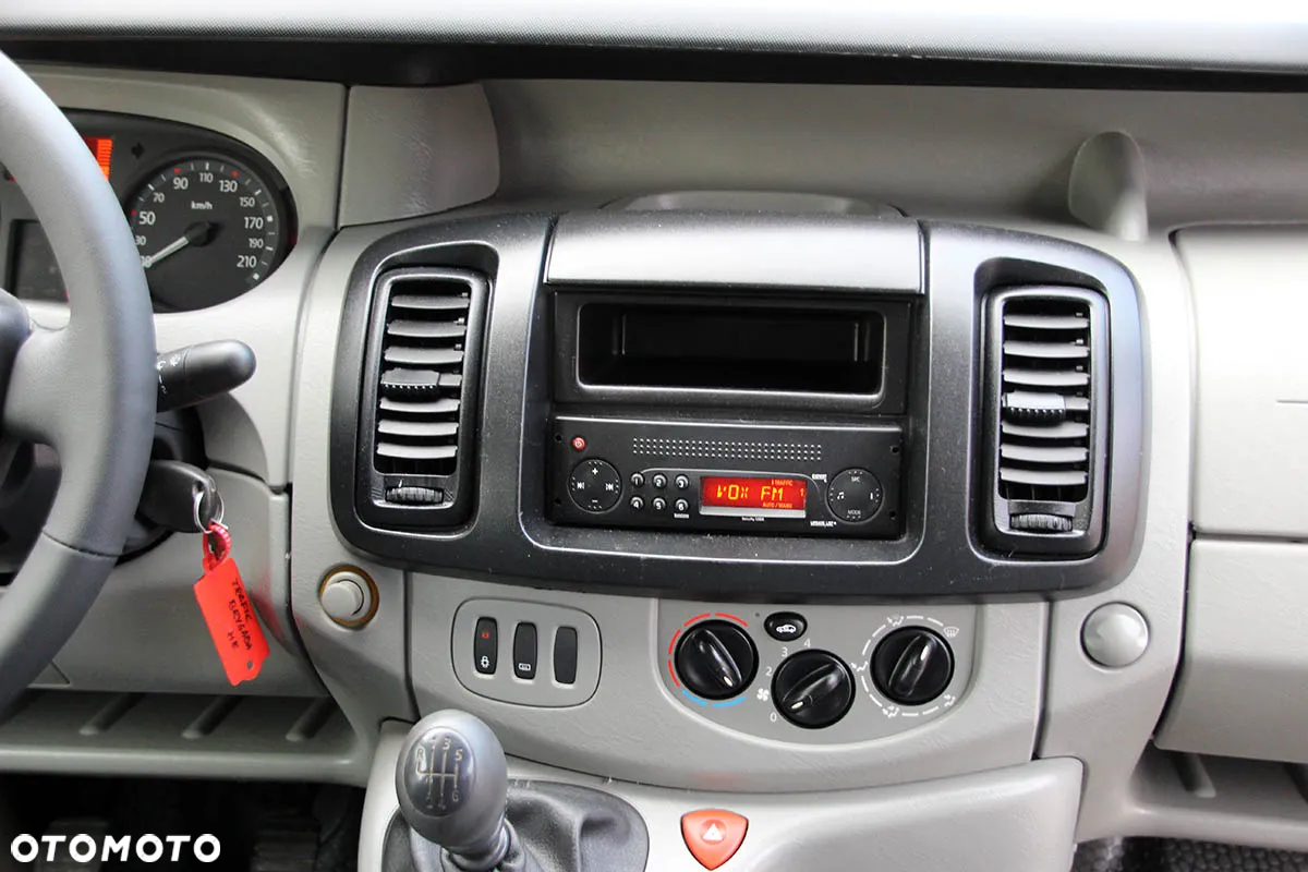 Renault TRAFIC LONG*Brygadowy 6 Miejsc*Tylko 239,oookm! - 33