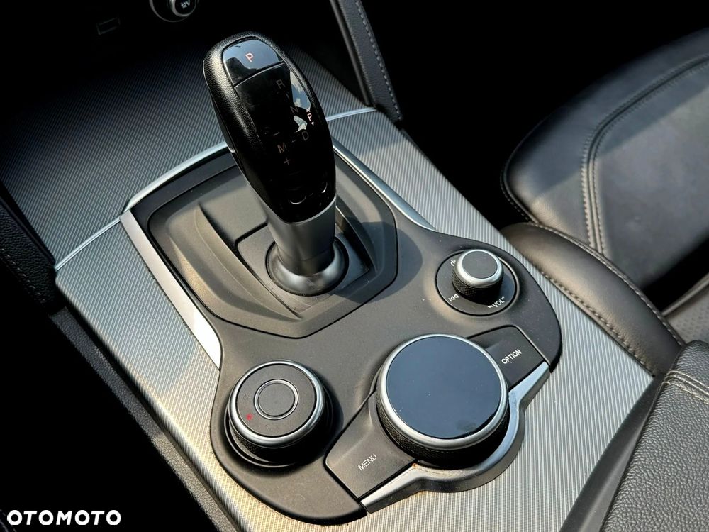 Alfa Romeo Stelvio 2.0 Turbo Executive Q4 - 18