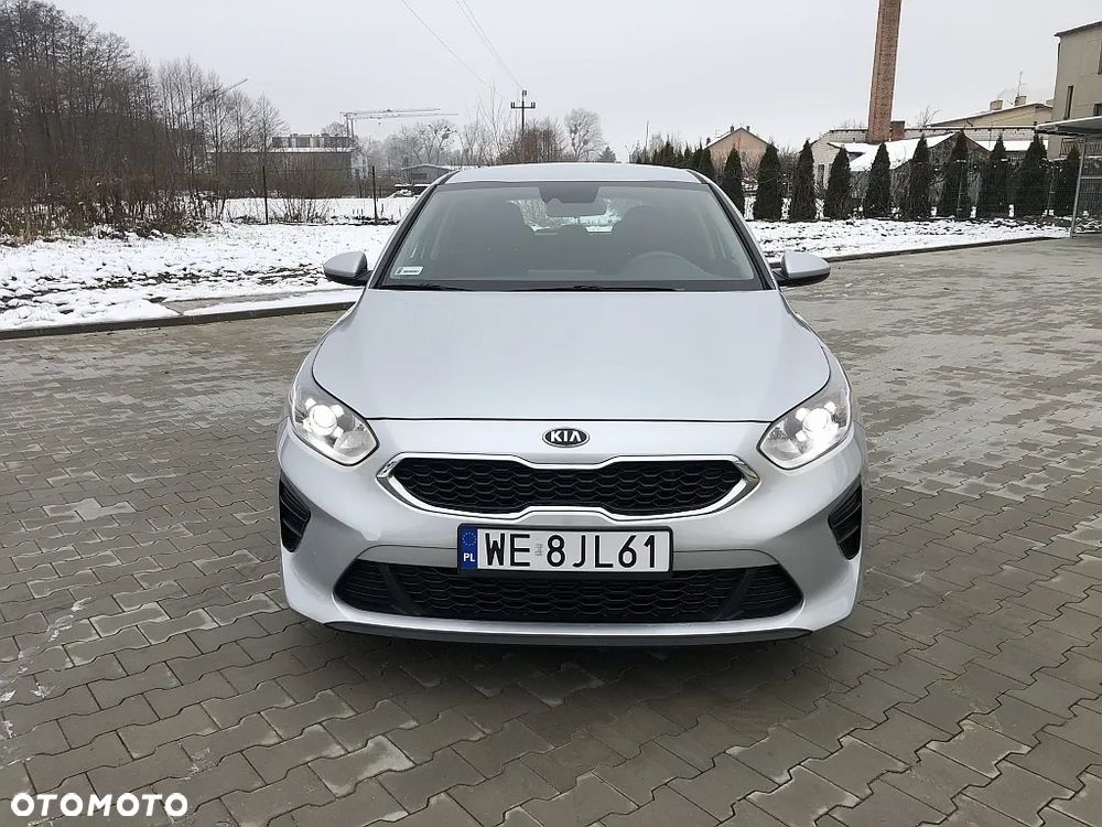 Kia Ceed 1.6 CRDi SCR M - 2