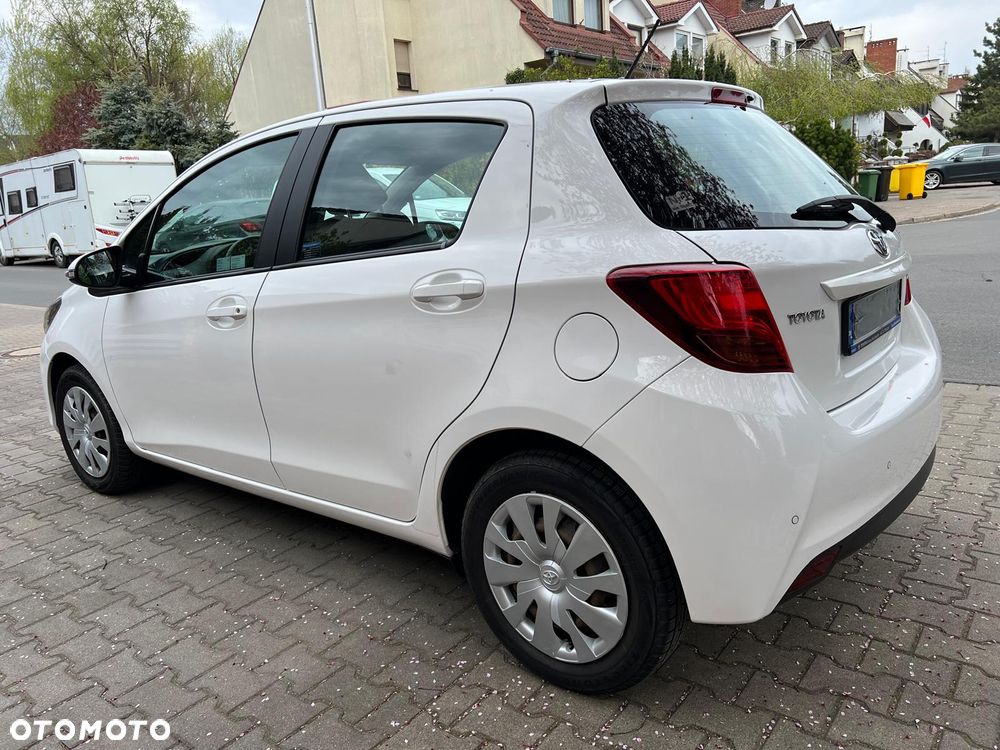 Toyota Yaris 1.33 Premium EU6 - 8