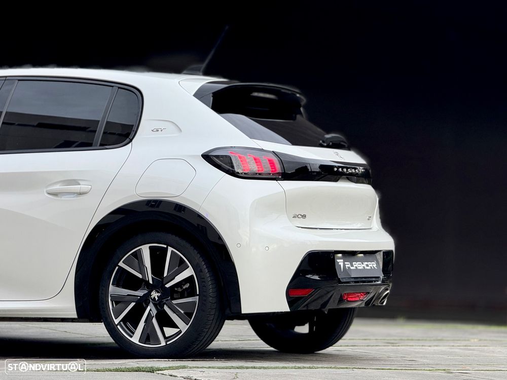 Peugeot 208 1.5 BlueHDi GT Line - 29