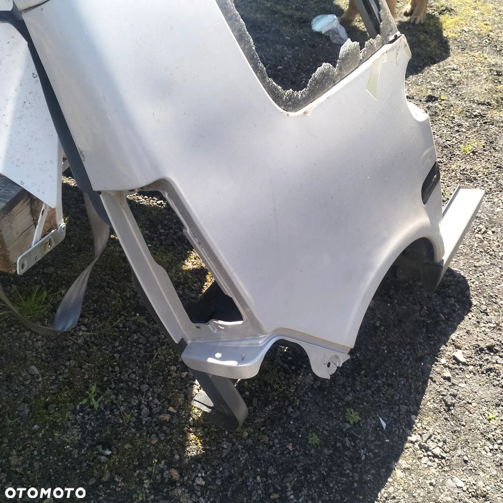 AIXAM 400  BŁOTNIK TYŁ PRAWY - 2