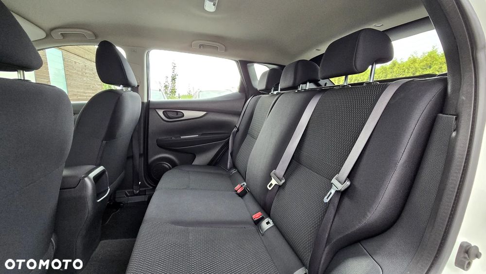 Nissan Qashqai 1.2 DIG-T N-Connecta - 30