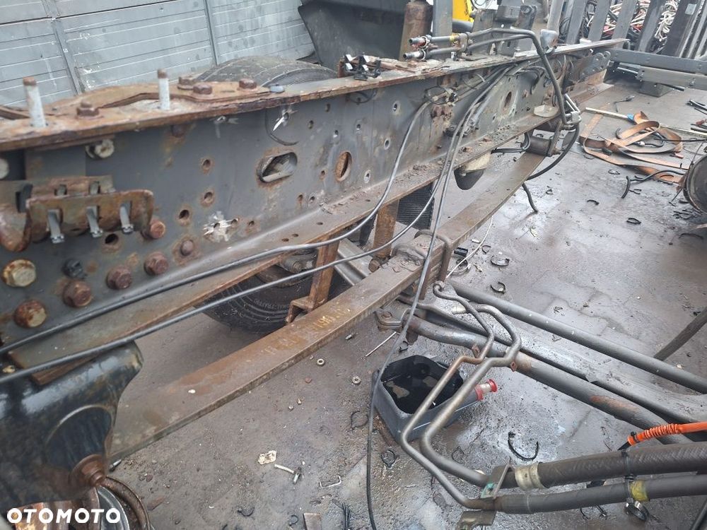 Belka przednia oś Volvo FL Renault Midlum R19,5 piasta z tarczą - 4