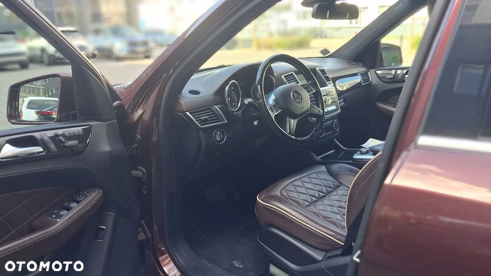 Mercedes-Benz ML 350 BlueTec 4-Matic - 9