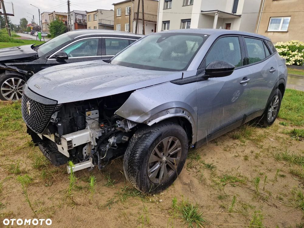 Peugeot 2008 PureTech 100 Allure S&S BVM6 - 6