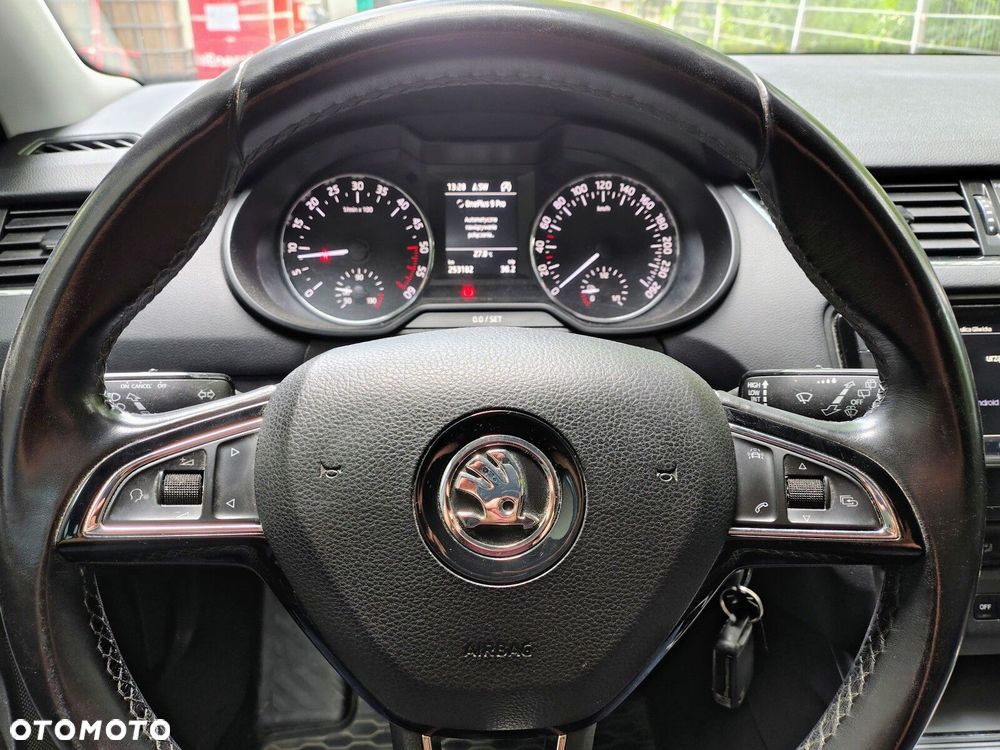 Skoda Octavia - 8
