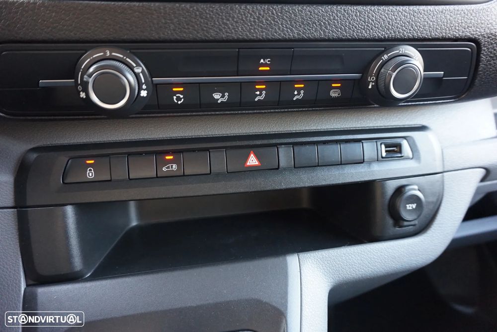 Opel Vivaro 2.0 cdti 145 L3H1 Essentia IVA dedutível - 32