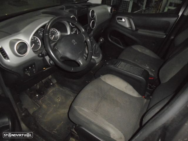 Carro MOT: BHY BH02  CXVEL: 20ET11 PEUGEOT PARTNER 2 BREAK B9 FASE 3 2016 1.6HDI 100CV 4P CINZA ACASTANHADO DIESEL - 5