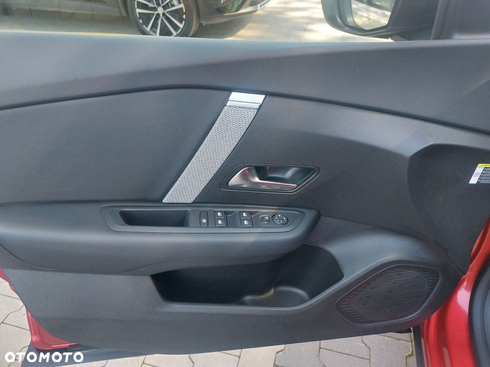 Citroën C4 1.2 PureTech Max S&S EAT8 - 13