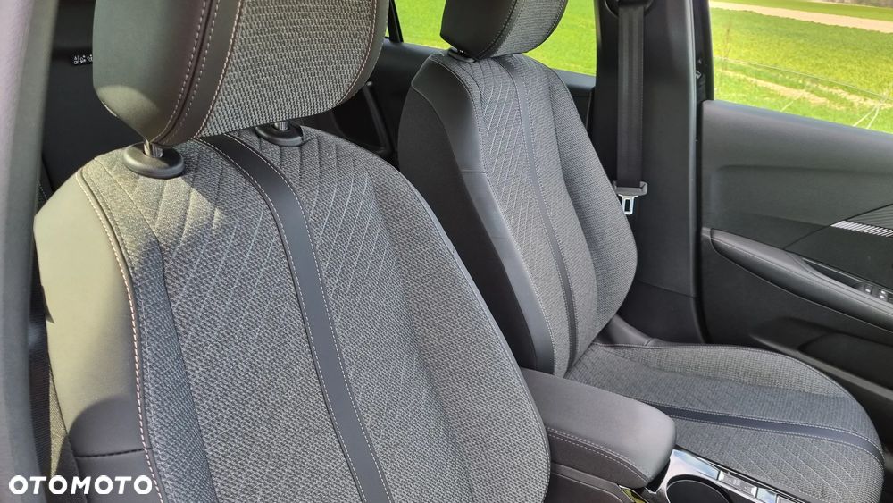 Peugeot 208 1.2 PureTech Allure Pack S&S EAT8 - 26