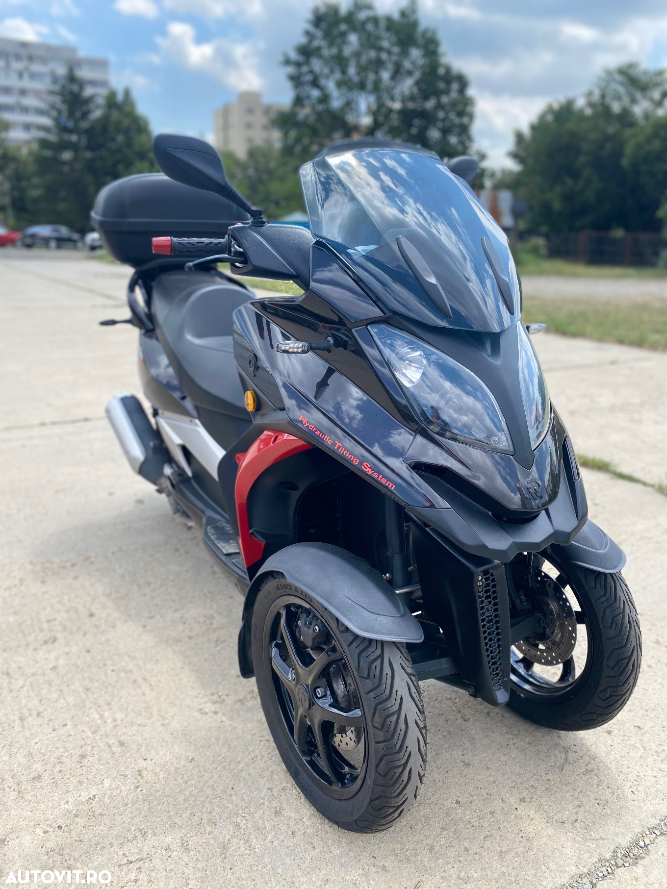 Piaggio MP3 350 Sport - 7