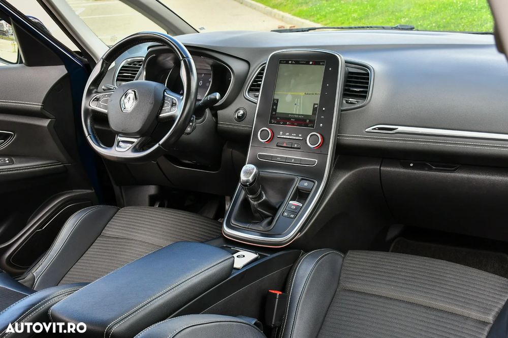 Renault Scenic BLUE dCi 120 LIMITED - 29