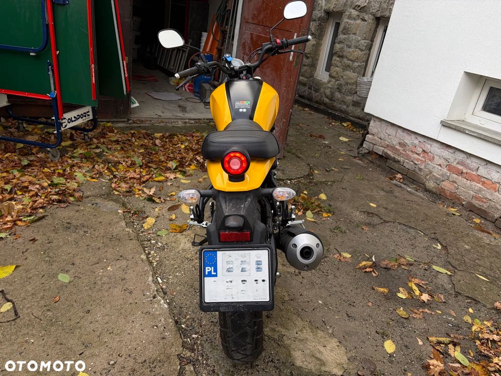 Yamaha XSR - 2