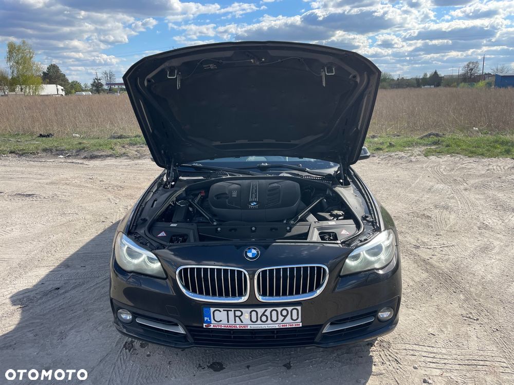 BMW Seria 5 525d Luxury Line - 39
