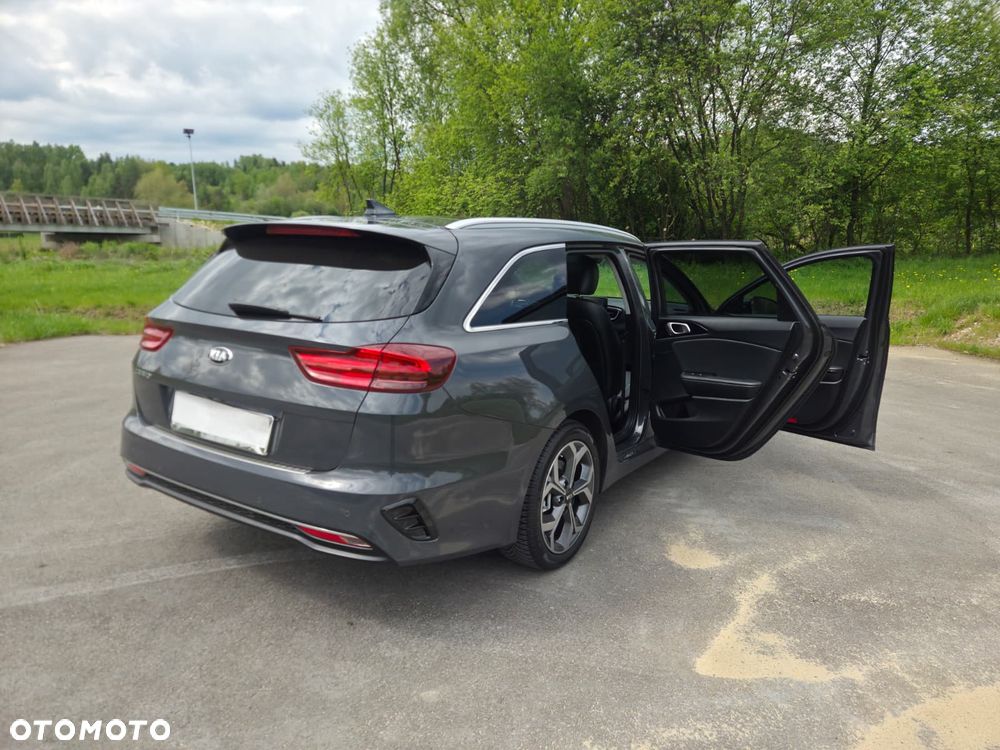 Kia Ceed 1.6 CRDi DCT Platinum Edition - 26