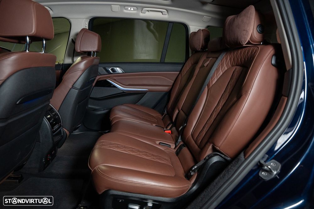 BMW X7 xDrive30d - 7