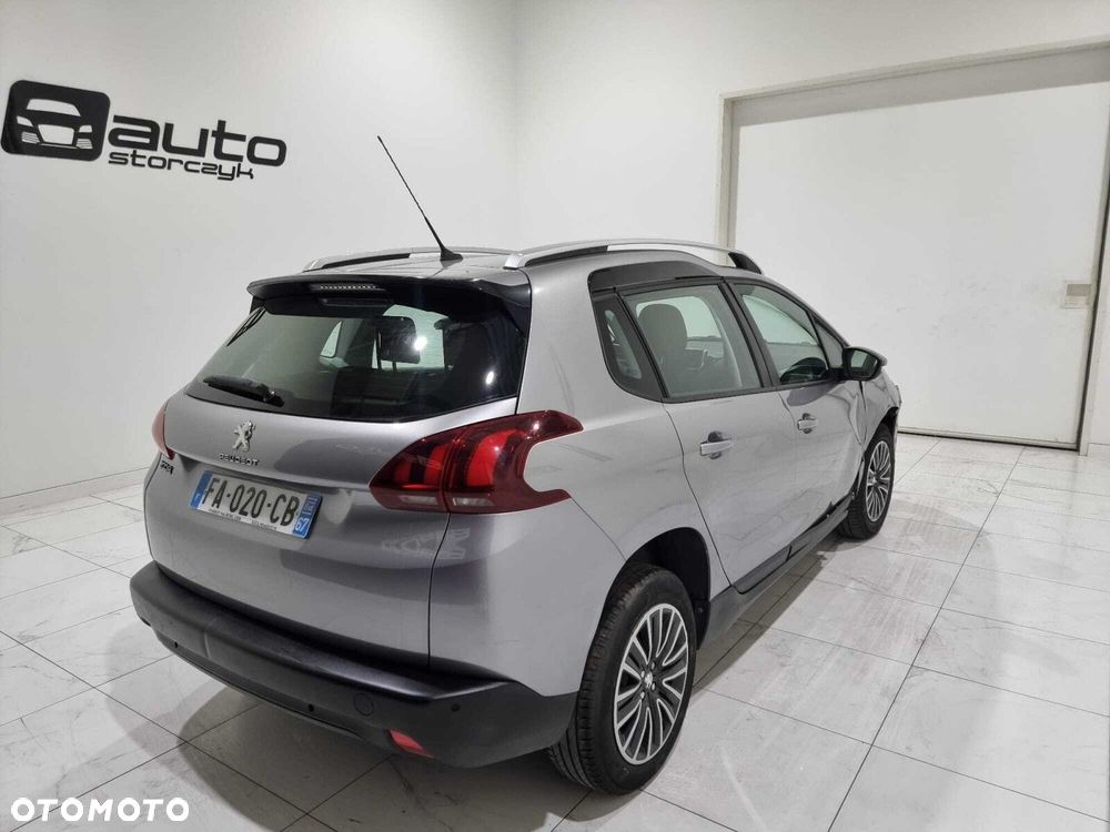 Peugeot 2008 - 6