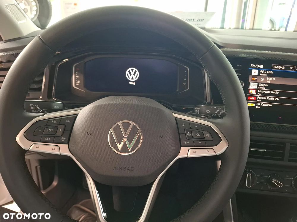 Volkswagen Polo - 17