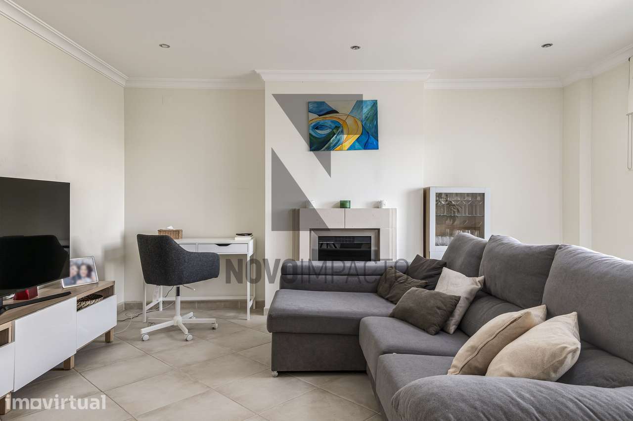 Apartamento T2 com Box e Varanda | Urbanização Monte Verde, Montijo - Grande imagem: 5/40