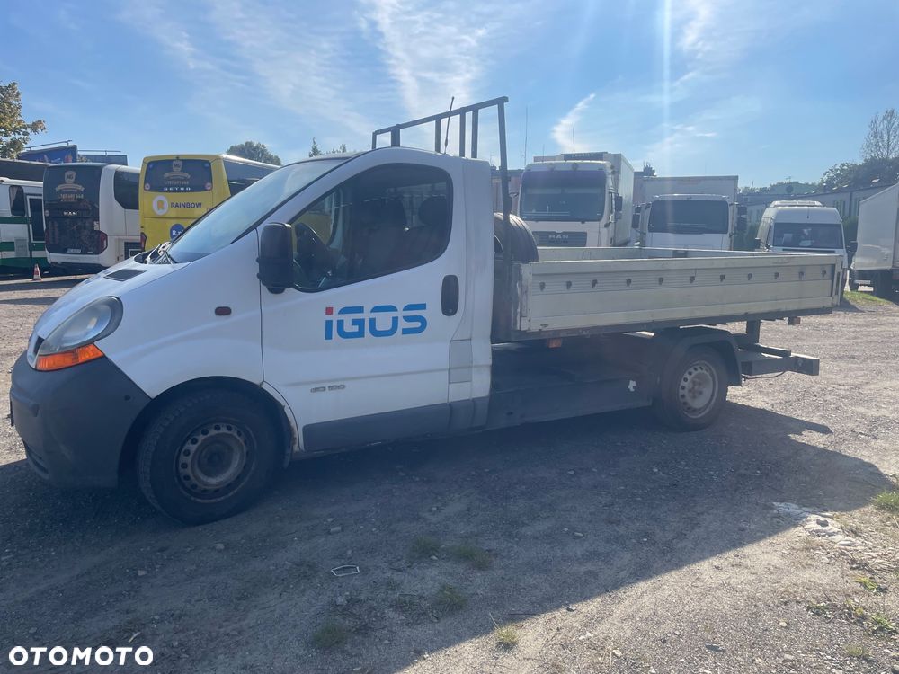Renault Trafic - 1