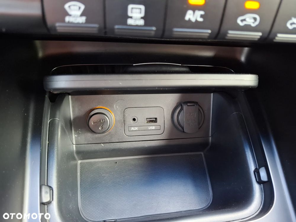 Kia Carens 1.6 GDI Fifa World Cup Edition - 36