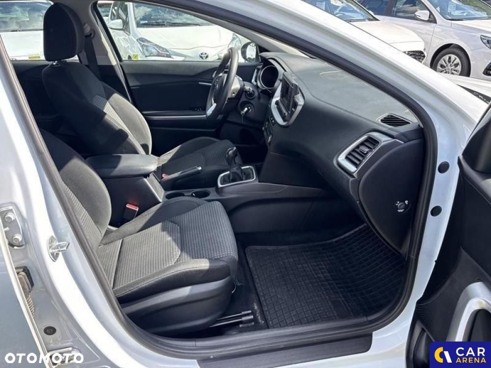 Kia Ceed - 24
