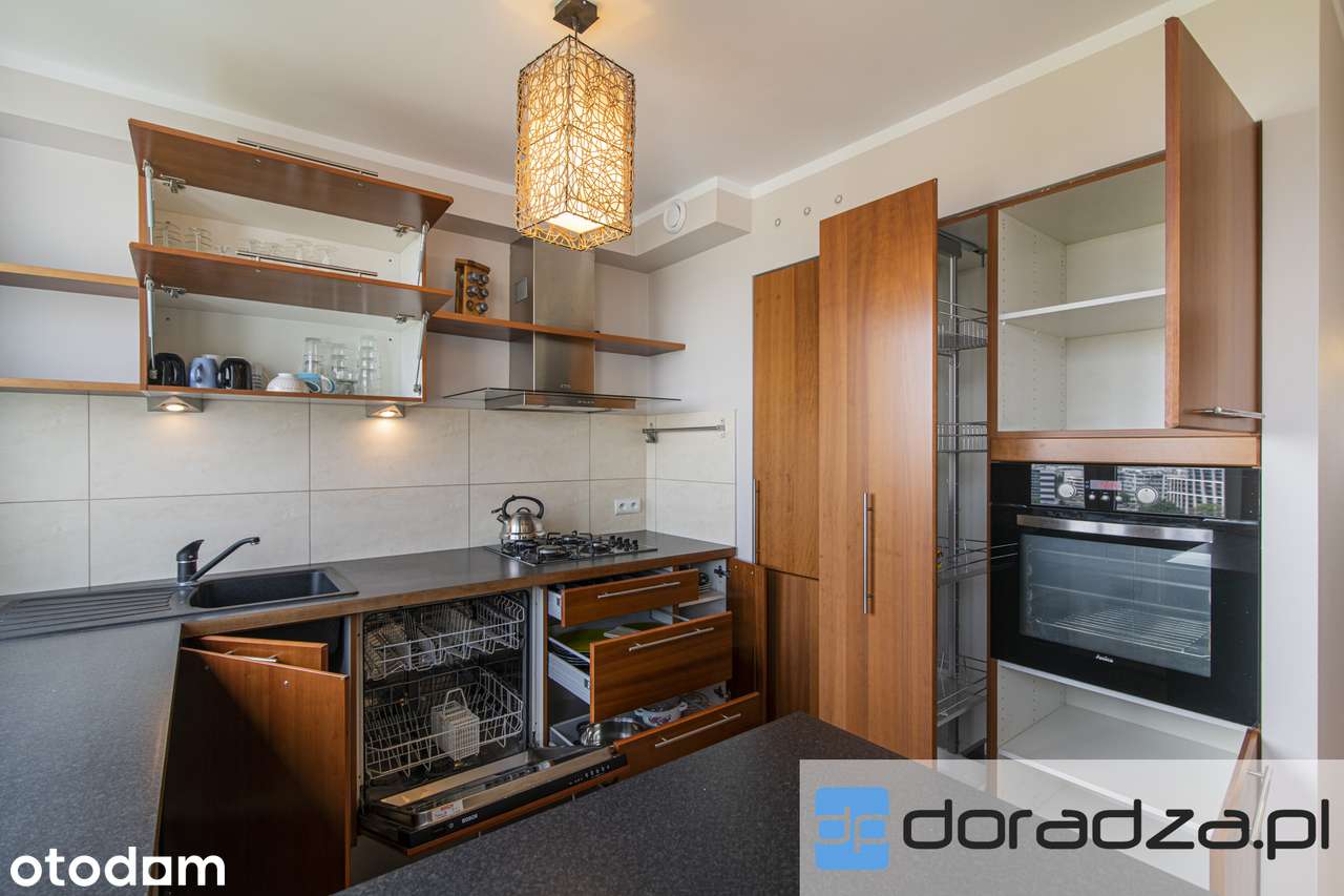 3 pokoje / 72 m² / balkon / ul. Krynicka / 10 piętro / winda