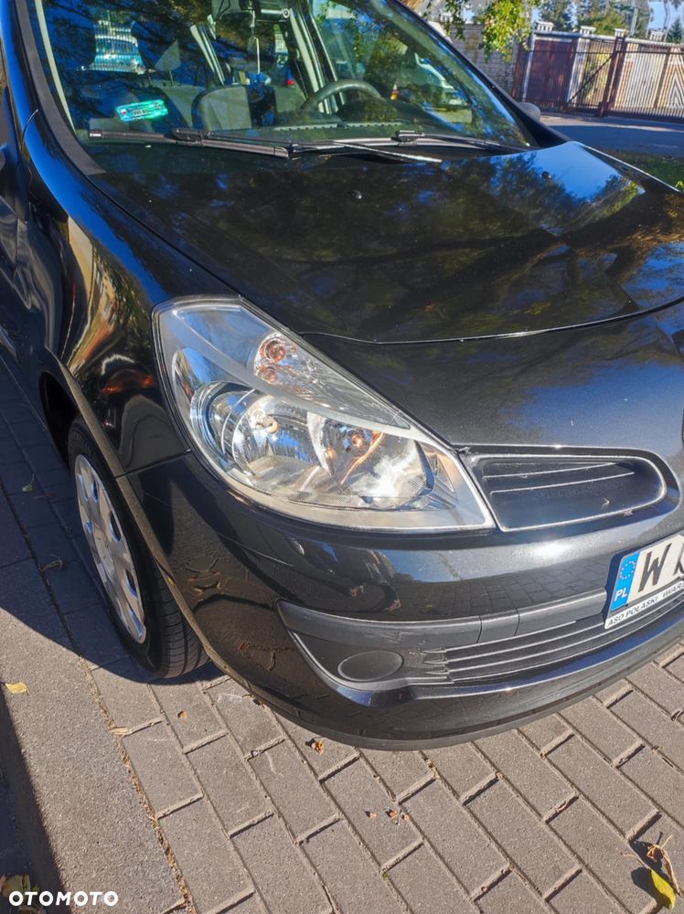 Renault Clio - 18