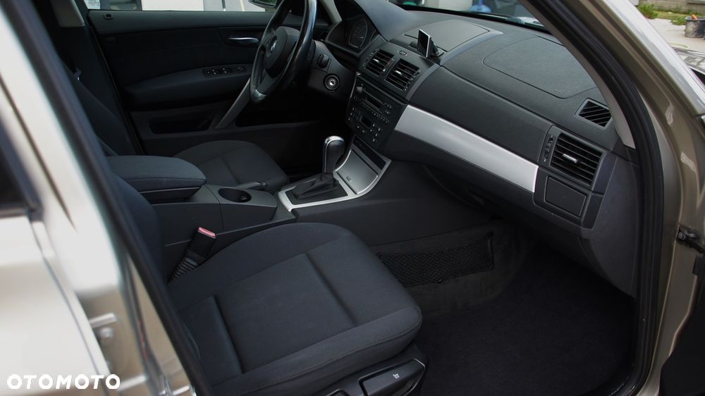 BMW X3 2.5si - 9