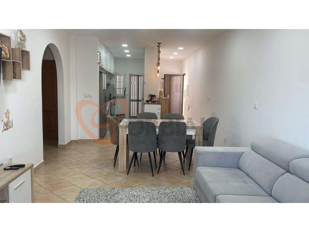 Apartamento T2 para arrendamento em Albufeira - Grande imagem: 2/16