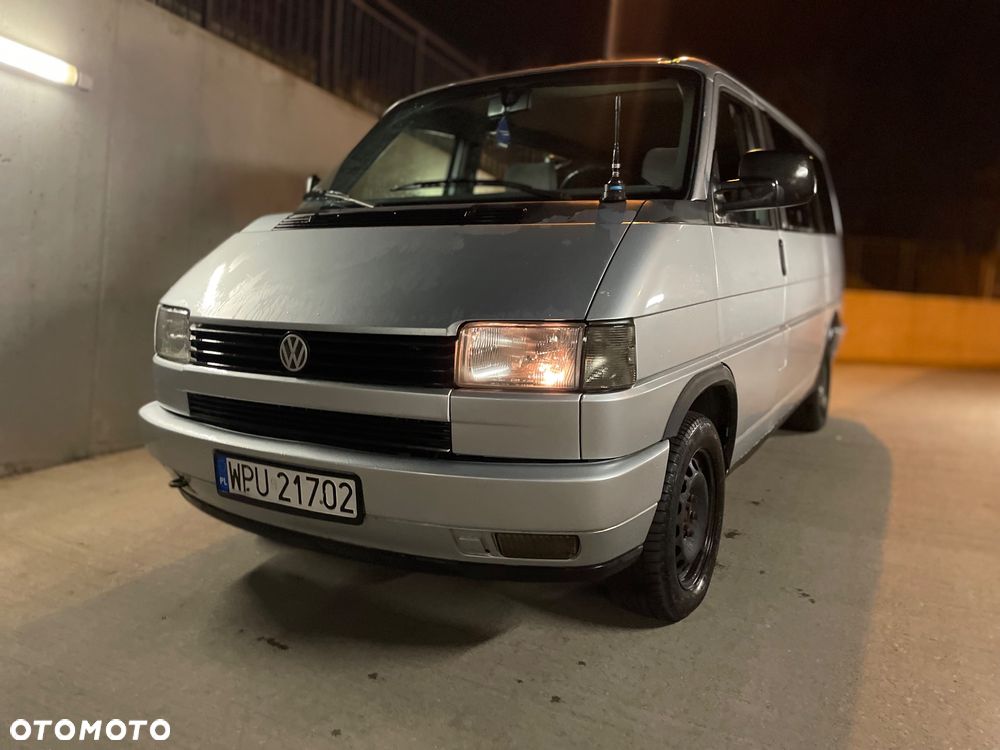 Volkswagen Multivan - 2