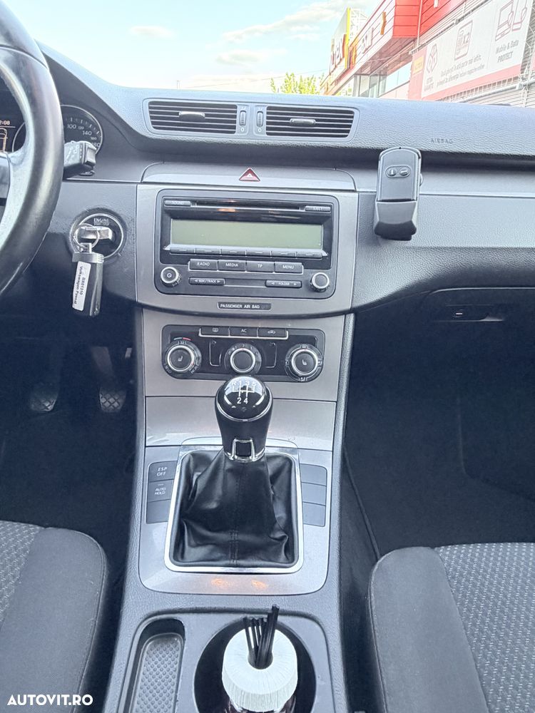 Volkswagen Passat 2.0 TDI Comfortline DPF - 16