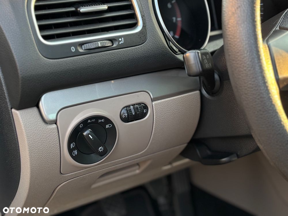 Volkswagen Golf 1.6 United - 15