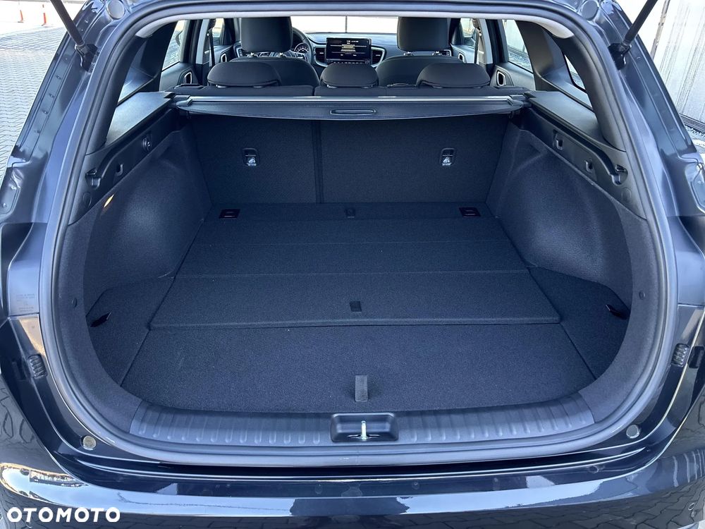 Kia Ceed 1.5 T-GDI M - 17