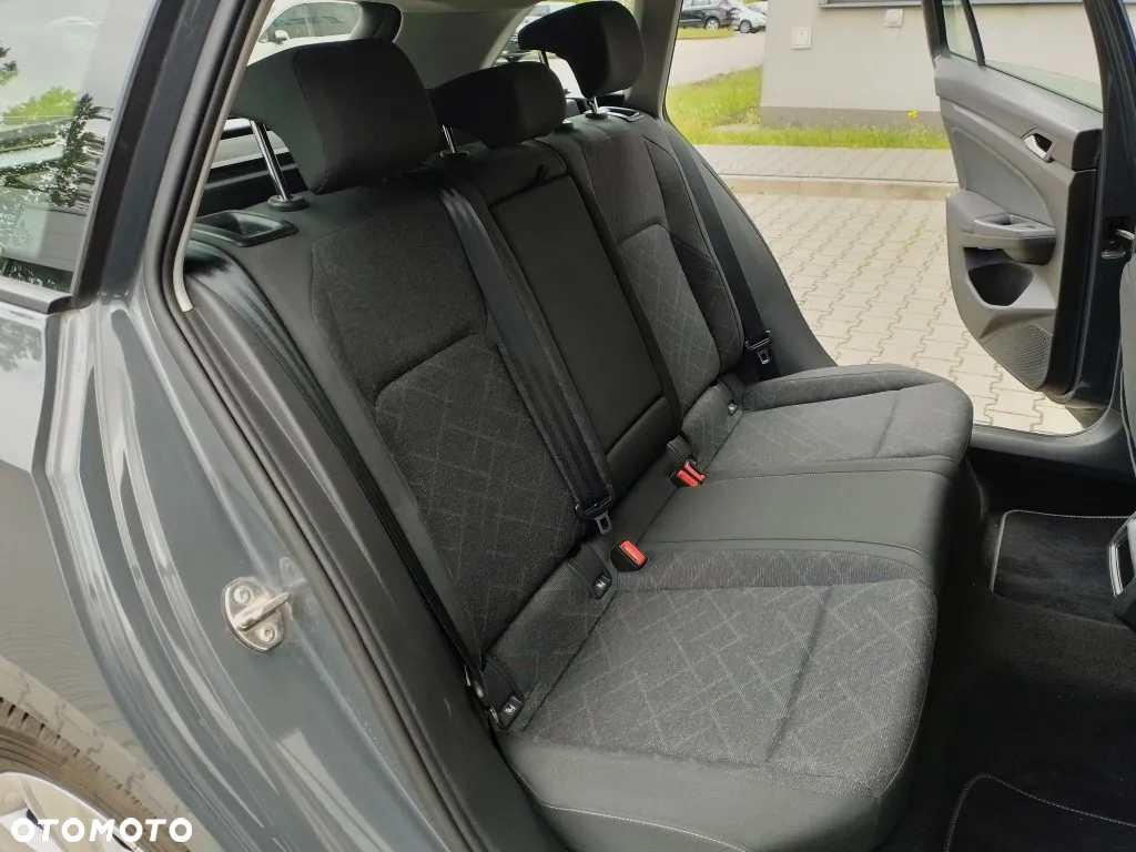 Volkswagen Golf VIII 2.0 TDI Life - 29