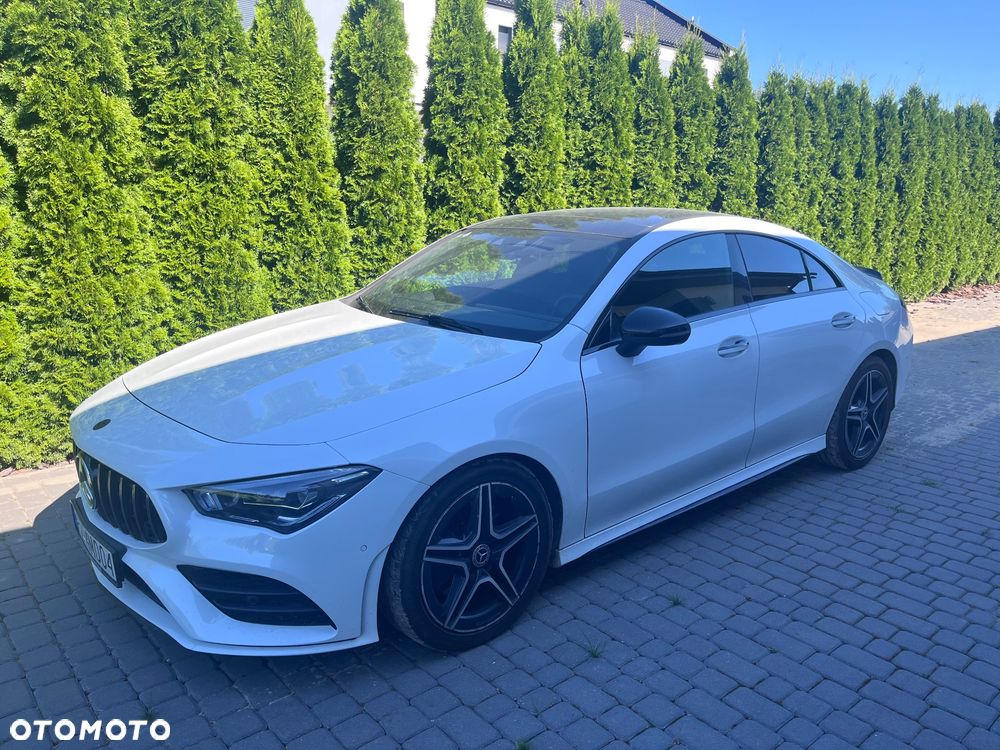 Mercedes-Benz CLA 220 4-Matic AMG Line 7G-DCT - 4