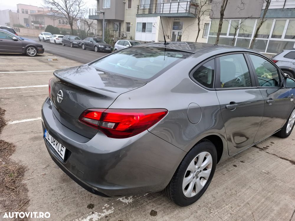 Opel Astra - 8