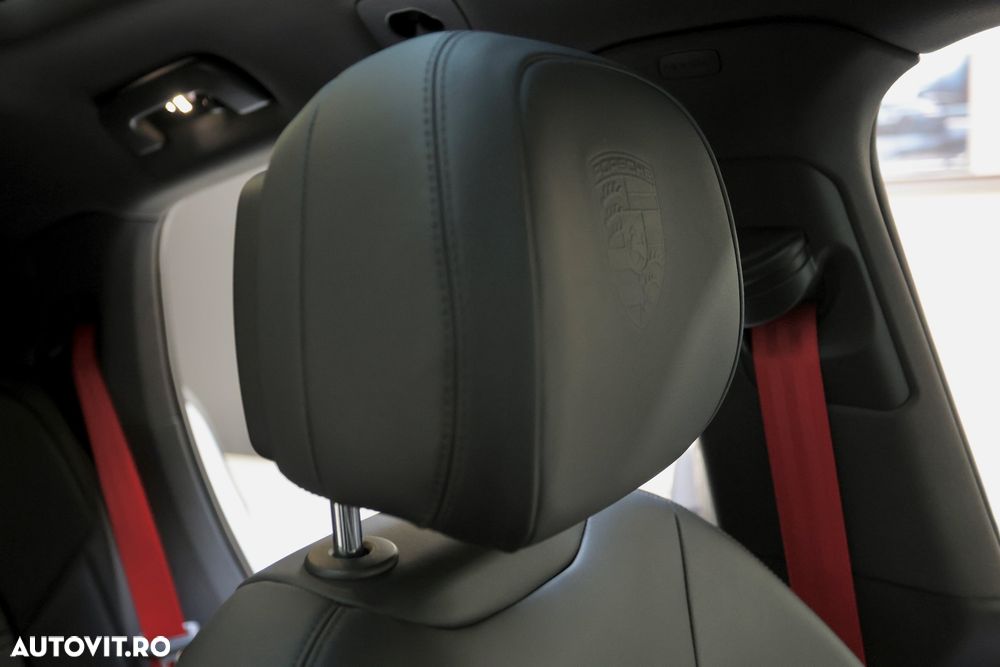 Porsche Cayenne Coupe E-Hybrid Tiptronic S Black Edition - 33