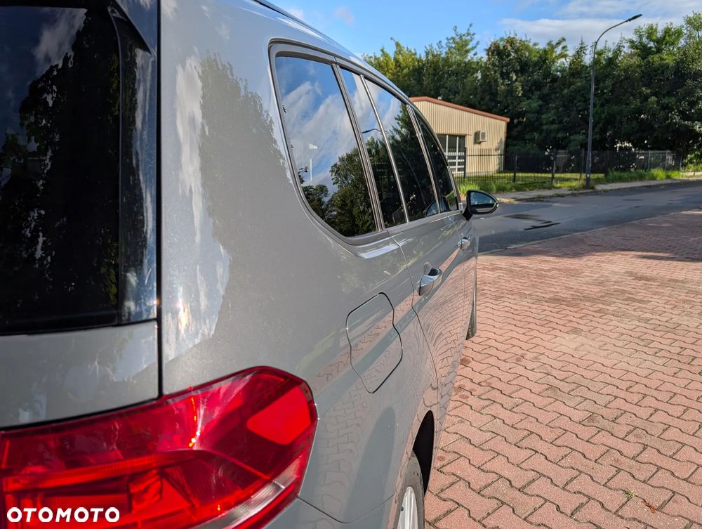 Volkswagen Touran 2.0 TDI BMT SCR Comfortline - 14